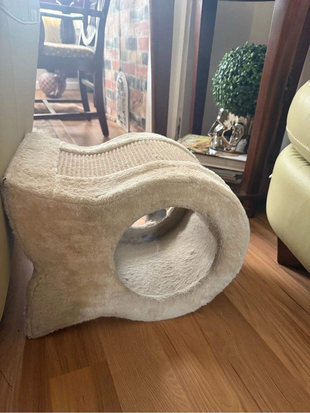 Cream fish shaped Cat Scratcher Lounge
